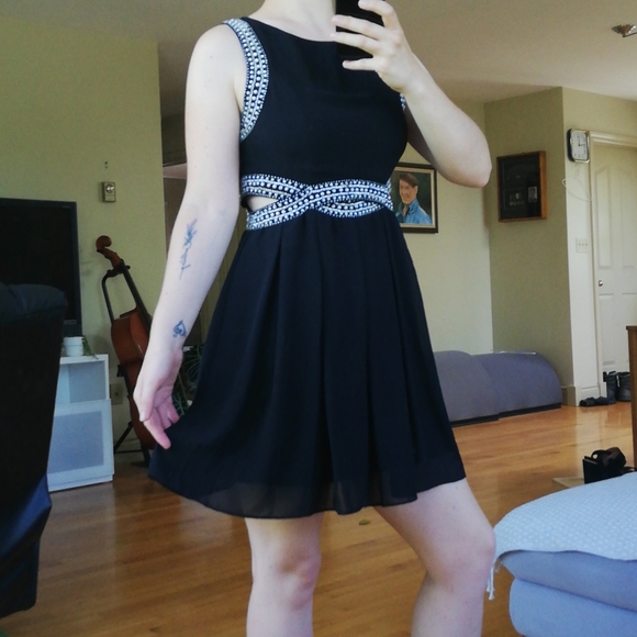 New Years Eve Dress - Picture 8 of 9